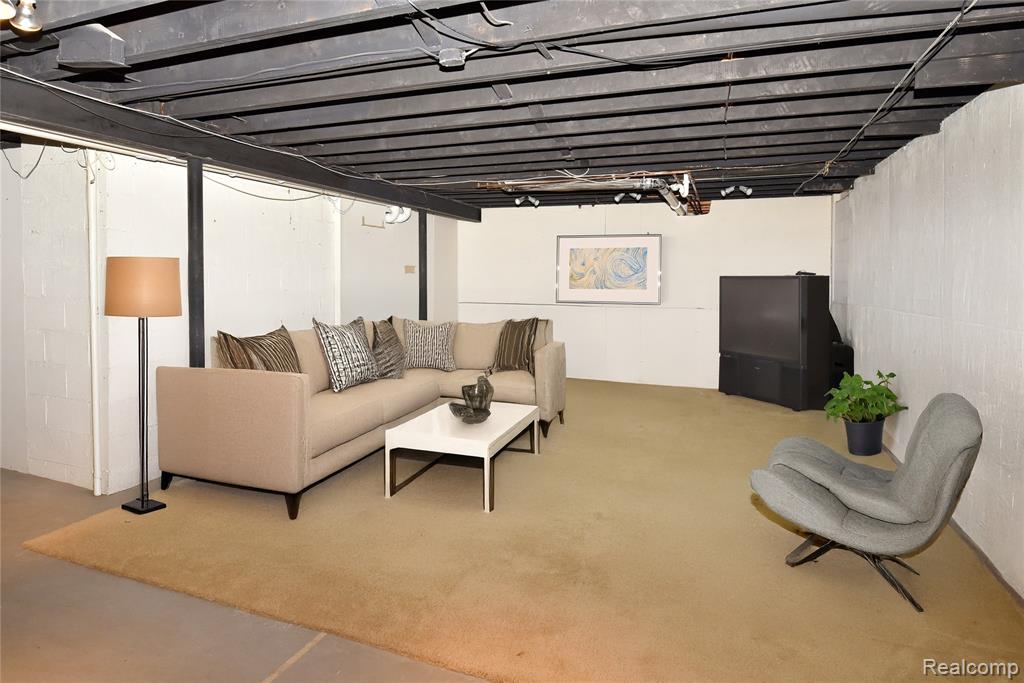 6727 Lahser Road Bloomfield Hills, MI 48301 - Photo 26 of 35 Gallery Image 26