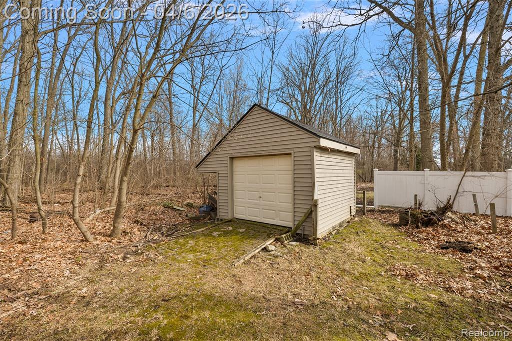 2653 Simpson Drive Rochester Hills, MI 48309 - Photo 34 of 44
