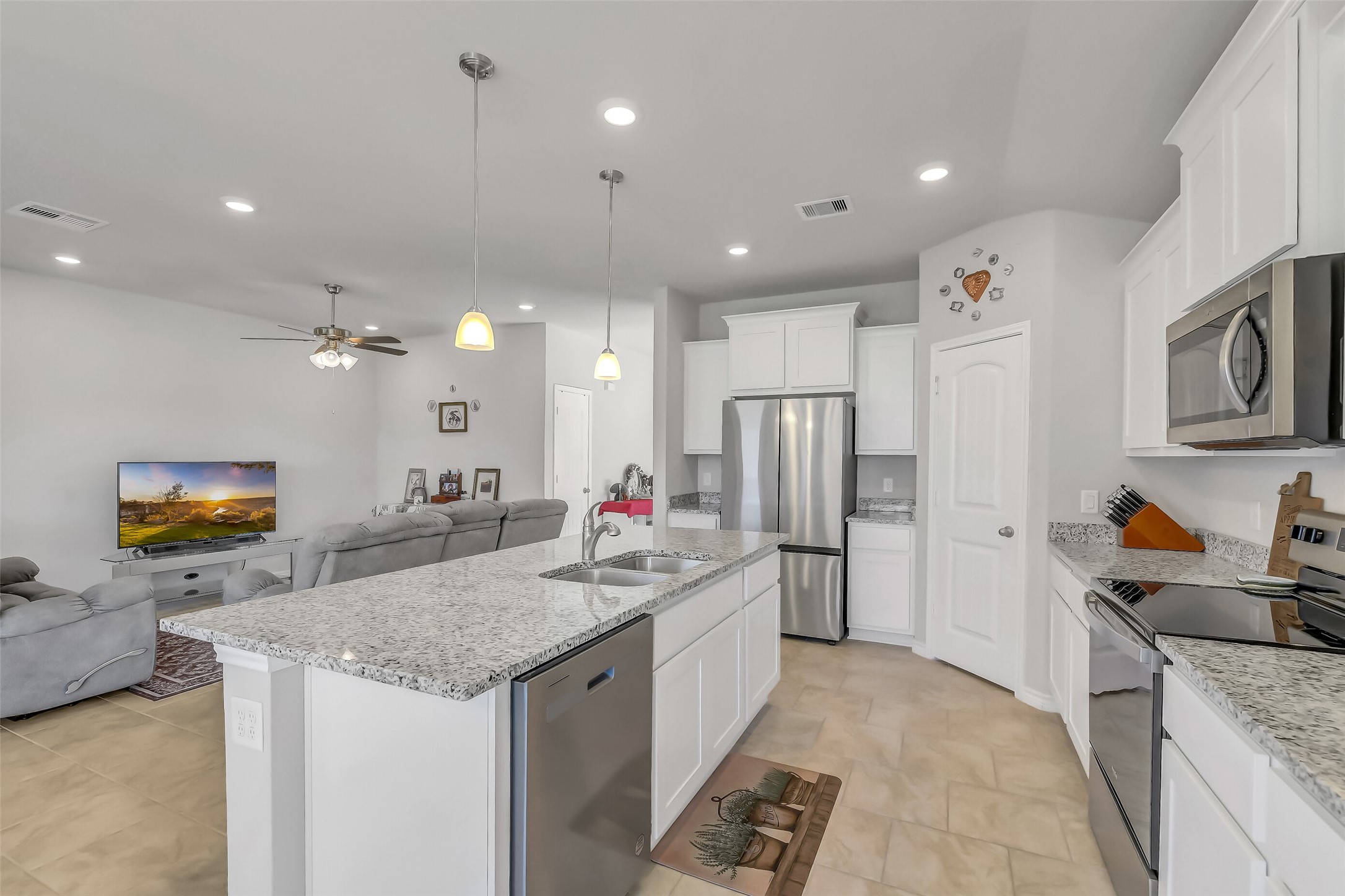 2136 Chief Street Bryan, TX 77807 - Photo 14 of 30 Gallery Image 14