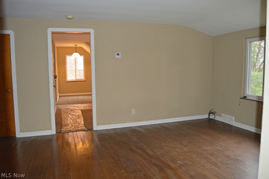 10604 Snow Road Parma, OH 44130 - Photo 12 of 13