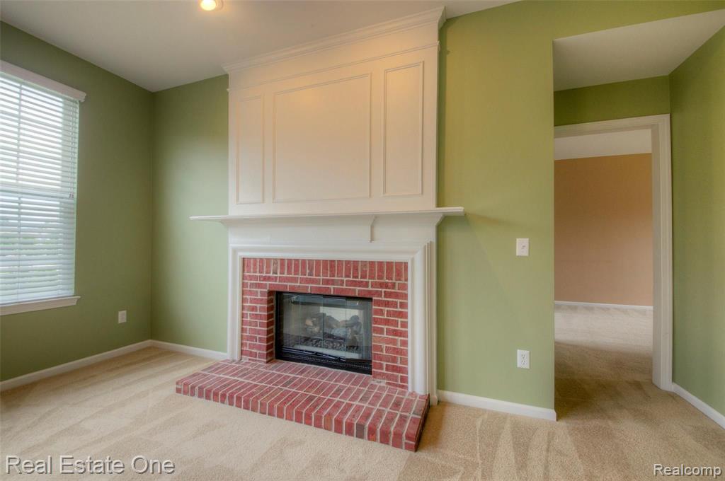 4293 Merriman Loop Howell, MI 48843 - Photo 13 of 34