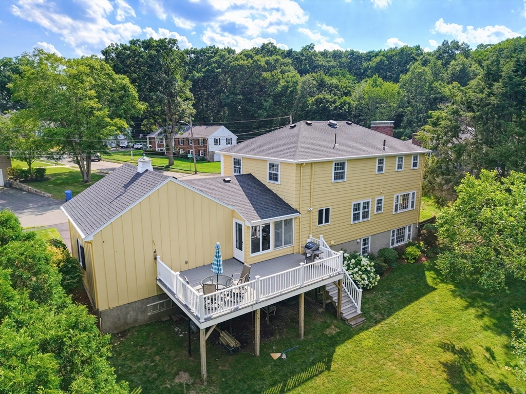 19 Belmont Road Wakefield, MA 01880 - Photo 2 of 42