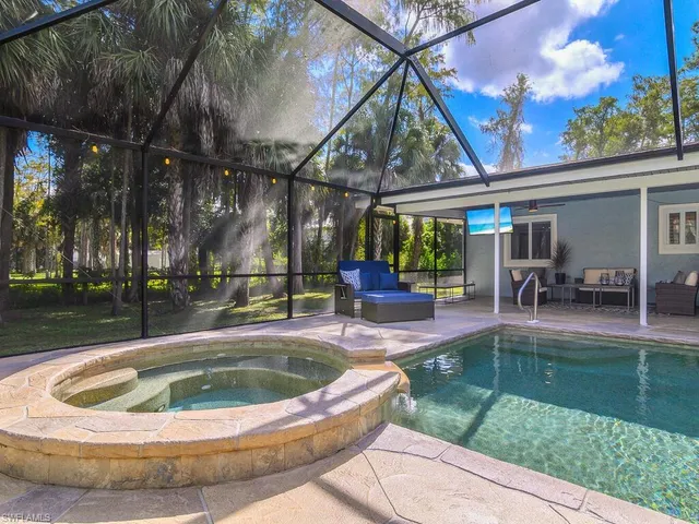 $1,125,000 | 5311 Hickory Wood Drive, Naples, FL 34119