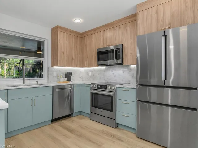 $1,125,000 | 5311 Hickory Wood Drive, Naples, FL 34119