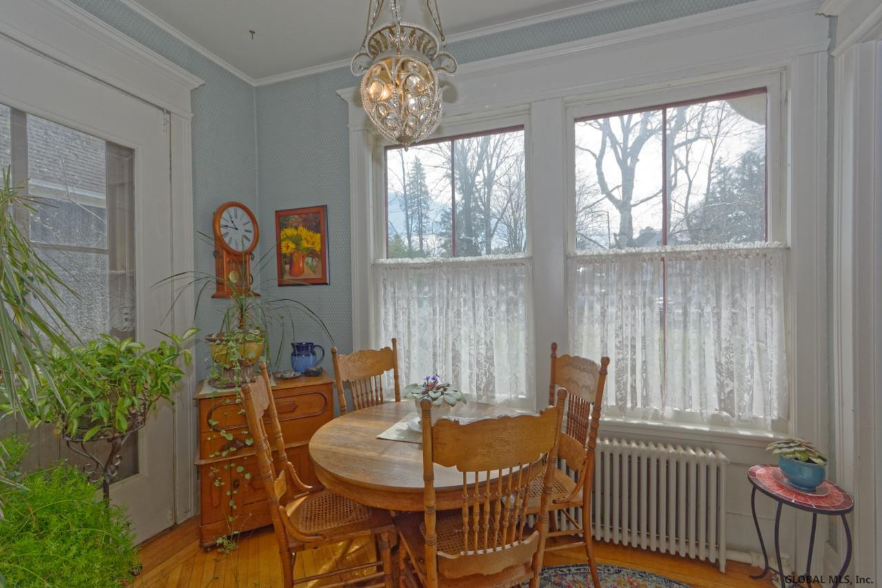8 Douglas Road Schenectady, NY 12308 - Photo 16 of 55 Photo 16
