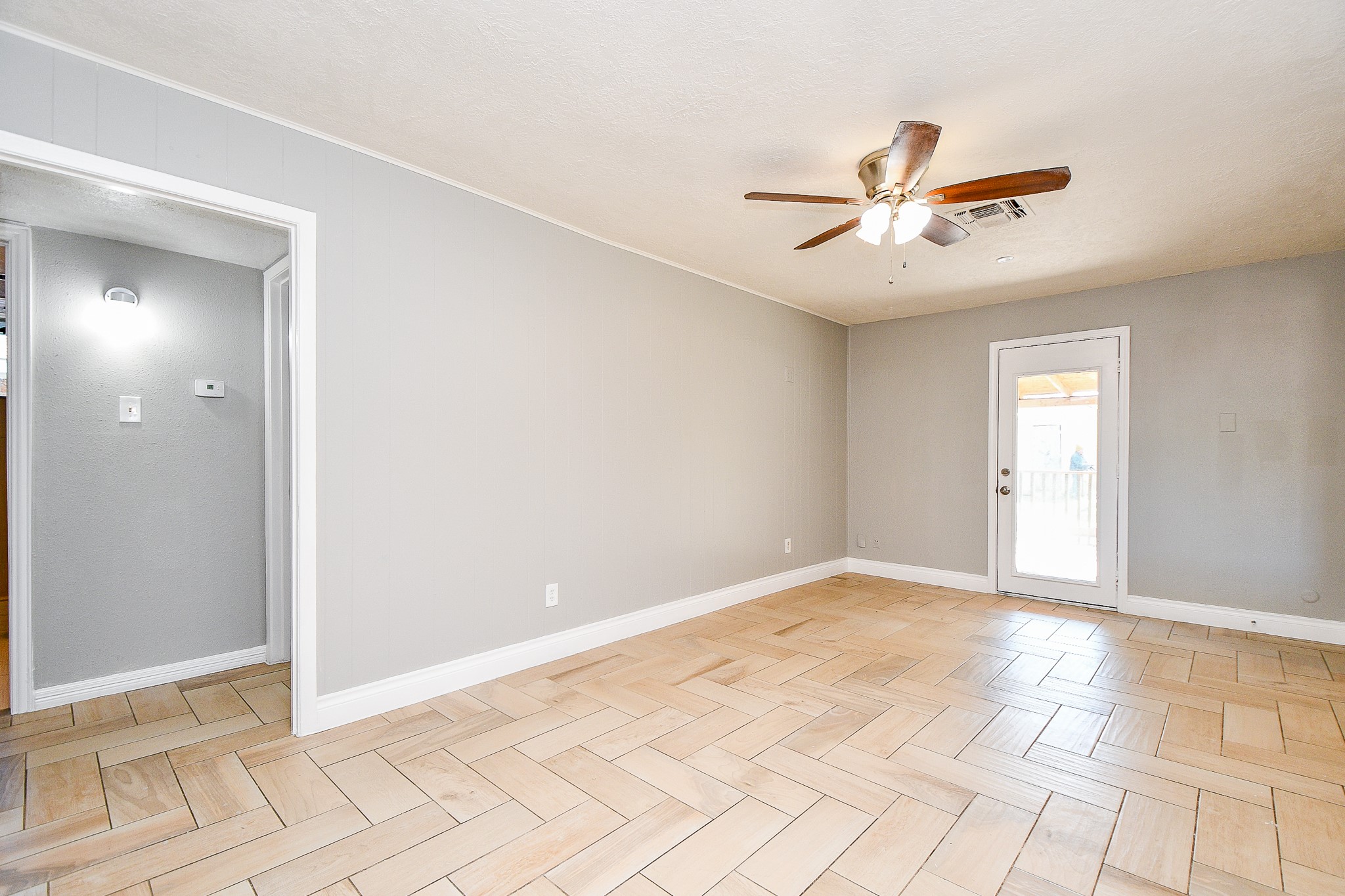 7619 West Gulf Bank Road Houston, TX 77040 - Photo 2 of 33