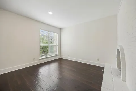 $309,900 | 5916 Sandhurst Lane, Unit 233, Dallas, TX 75206