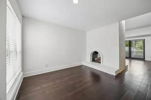 $309,900 | 5916 Sandhurst Lane, Unit 233, Dallas, TX 75206