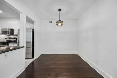 $309,900 | 5916 Sandhurst Lane, Unit 233, Dallas, TX 75206