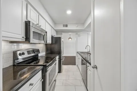 $309,900 | 5916 Sandhurst Lane, Unit 233, Dallas, TX 75206