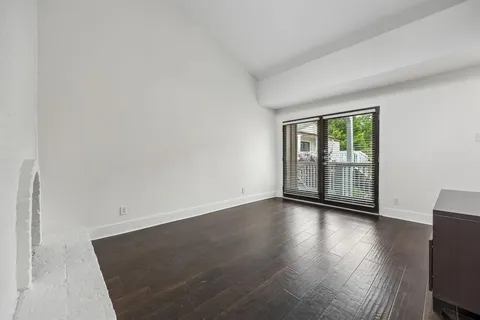 $309,900 | 5916 Sandhurst Lane, Unit 233, Dallas, TX 75206