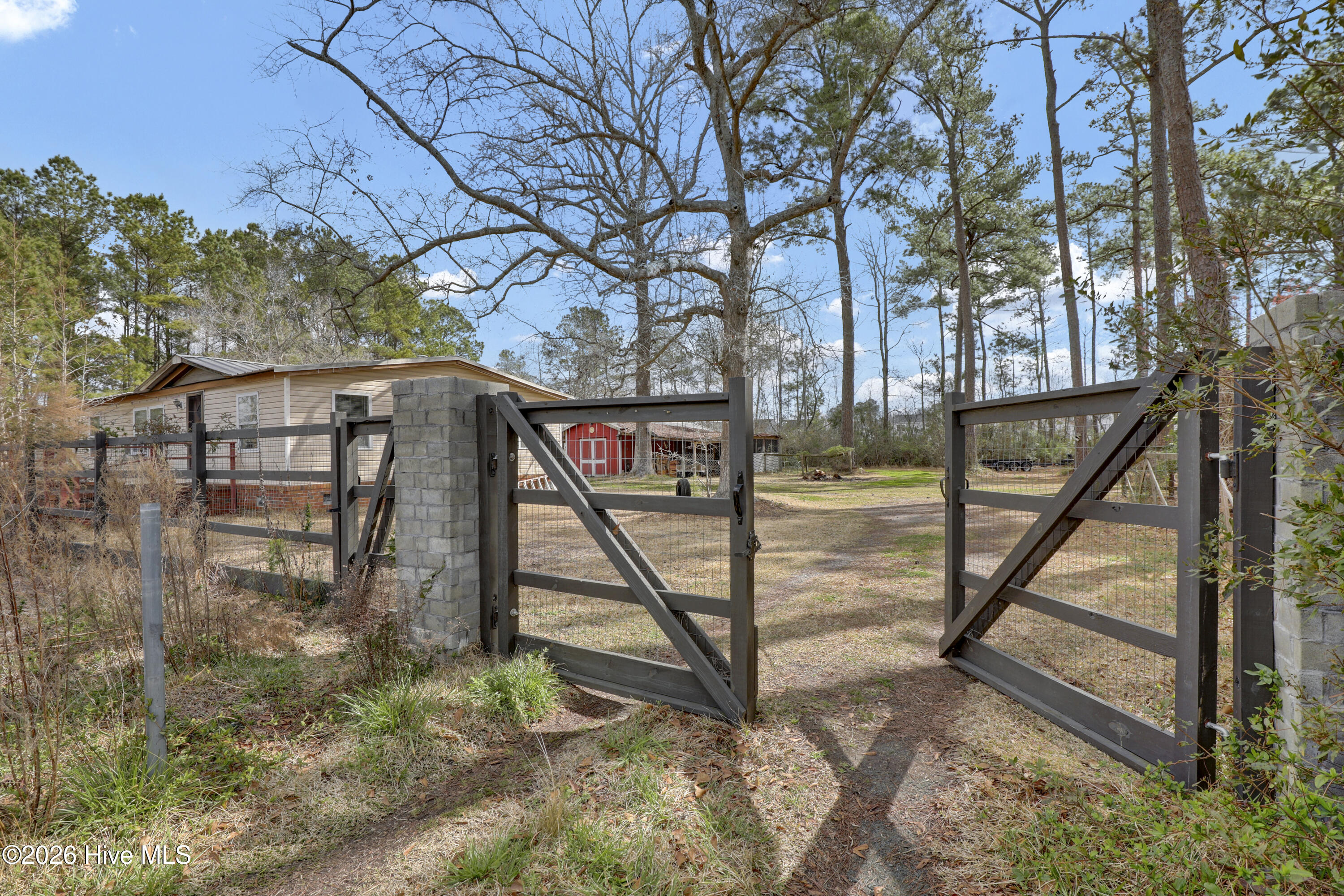 1098 Hoover Road Hampstead, NC 28443 - Photo 11 of 24 6G8A3528