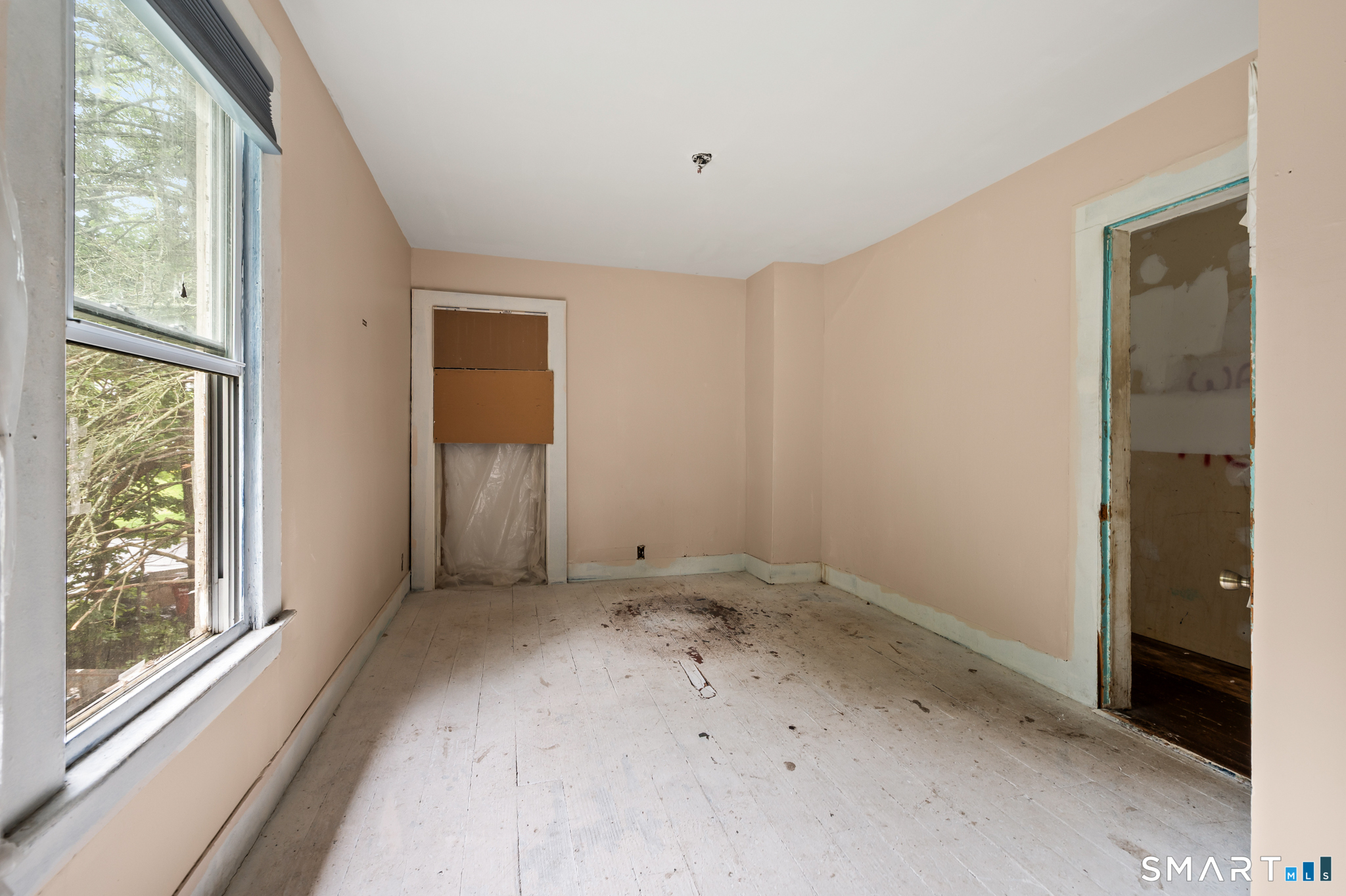 220 Murray Street Meriden, CT 06450 - Photo 16 of 28 a view of an empty room with a window