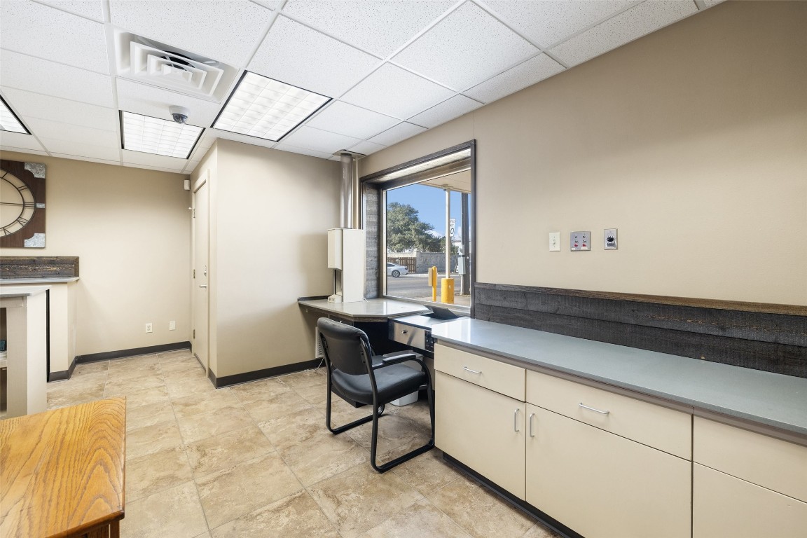 401 Main Street Blanco, TX 78606 - Photo 25 of 36 a dining room with furniture and window