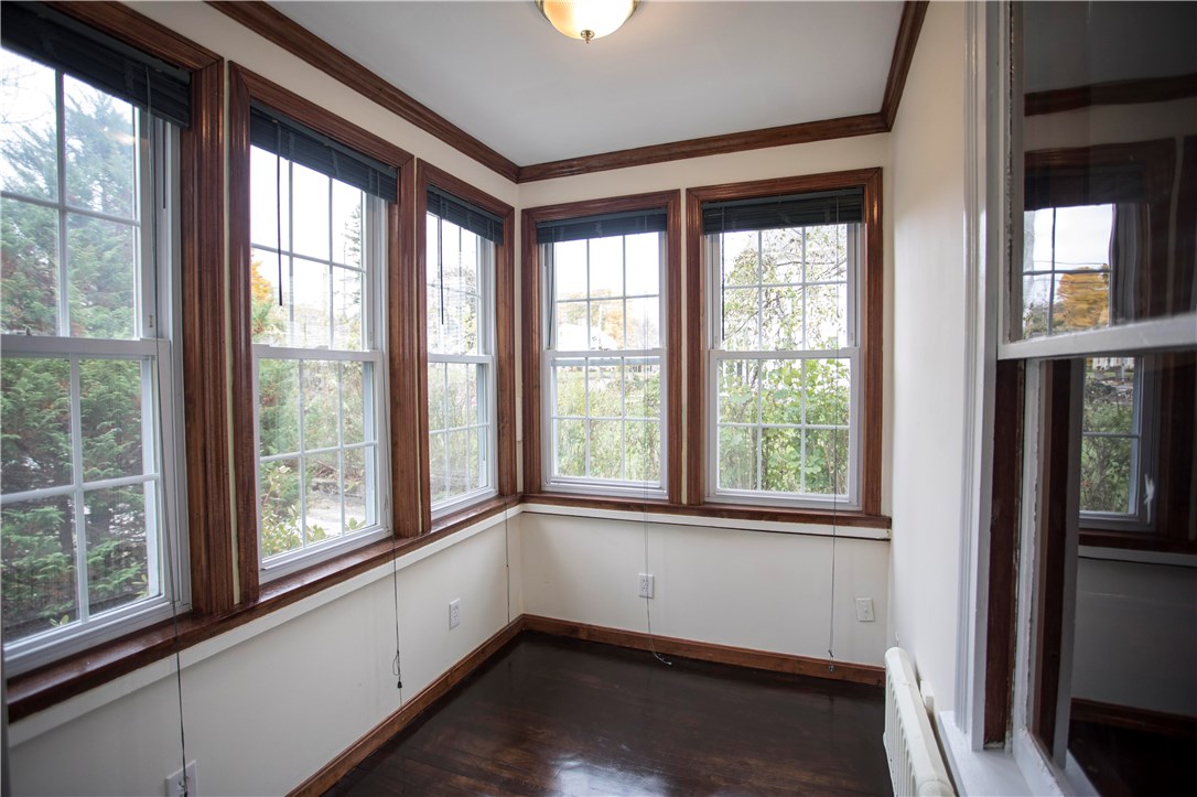 172 Great Road North Smithfield, RI 02896 - Photo 2 of 26