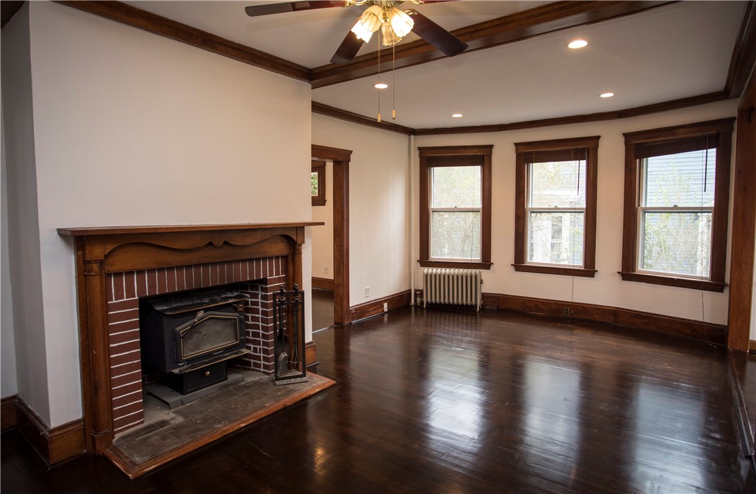 172 Great Road North Smithfield, RI 02896 - Photo 4 of 26
