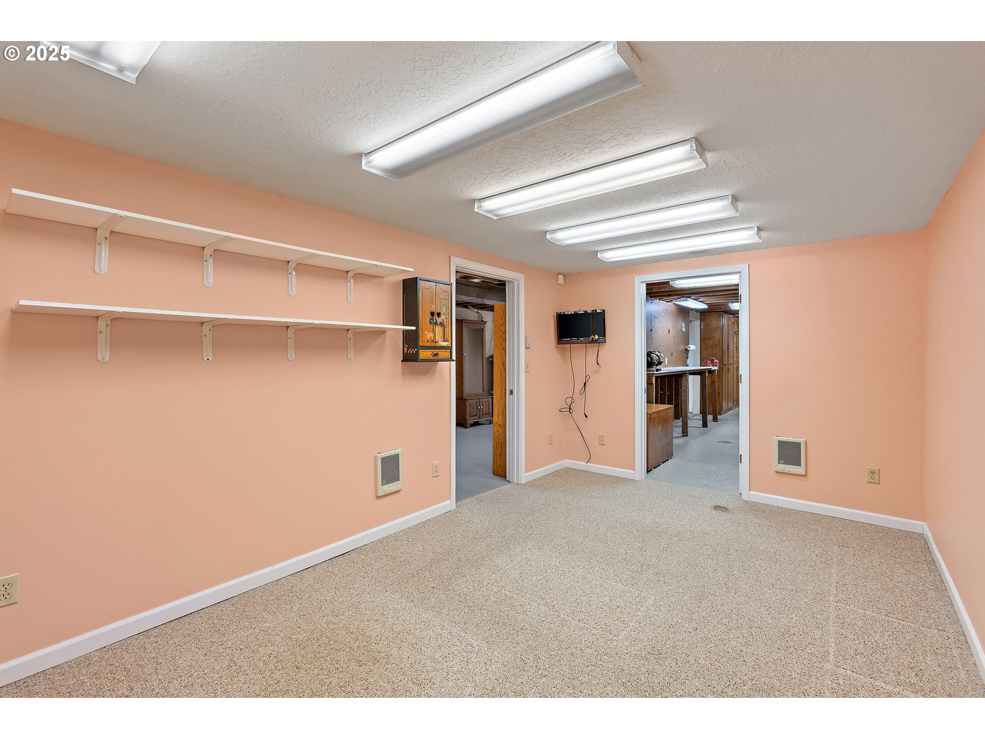30700 South S Highway Canby, OR 97013 - Photo 25 of 37 a view of empty room