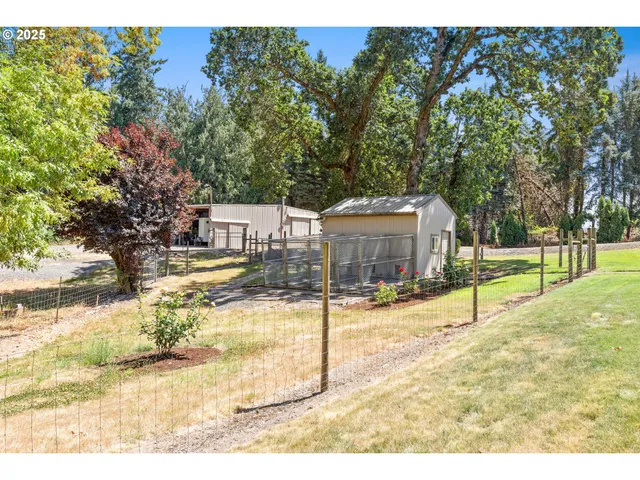 $879,000 | 30700 South S Highway, Canby, OR 97013
