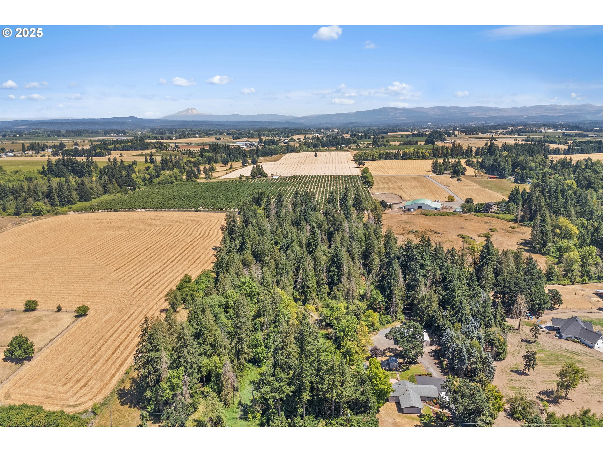 30700 South S Highway Canby, OR 97013 - Photo 37 of 37 a view of a city and an ocean