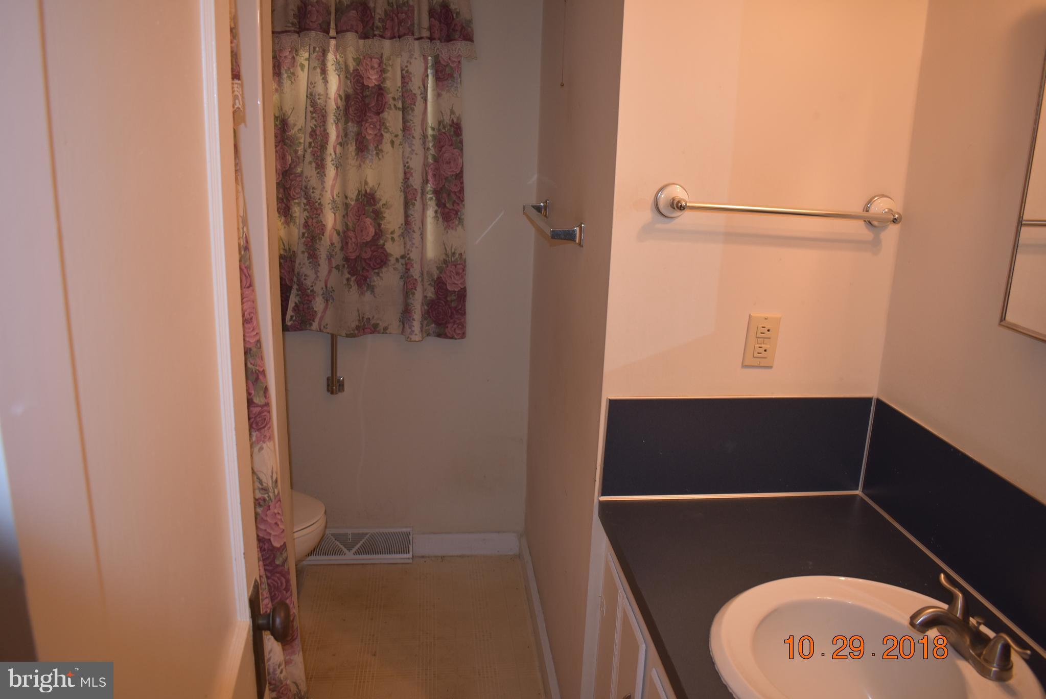 14210 Exline Road Hancock, MD 21750 - Photo 12 of 26 a utility room with dryer and washer