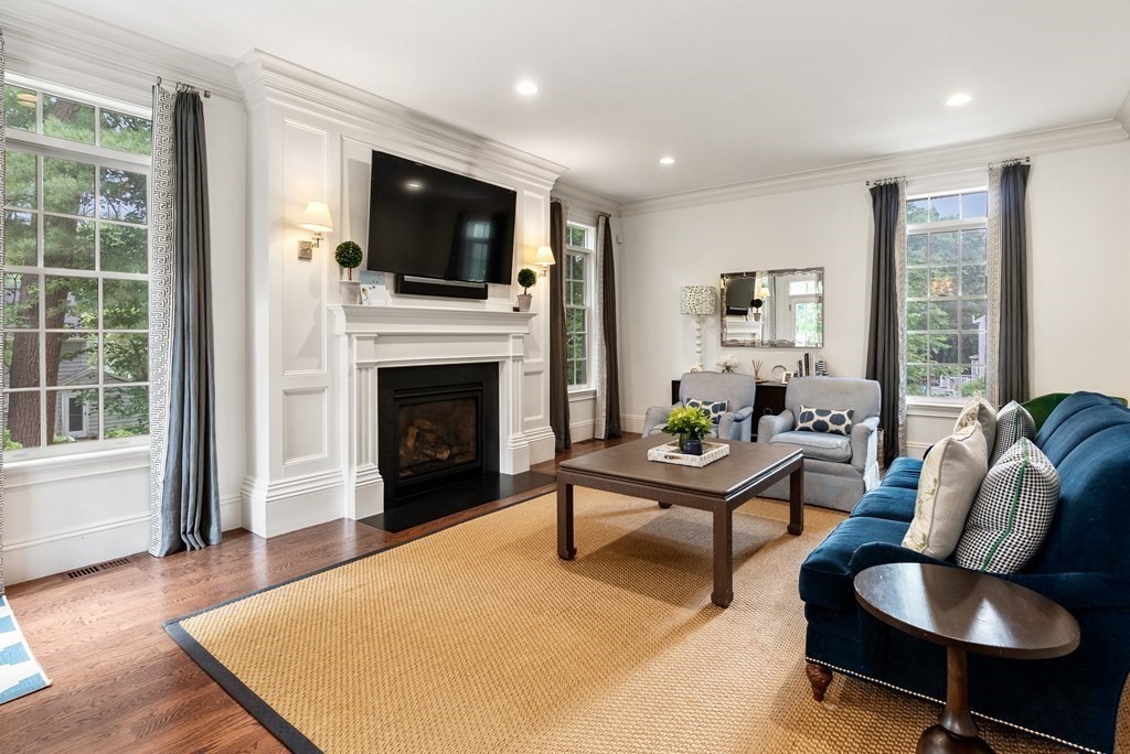 38 Earle Road Wellesley, MA 02481 - Photo 11 of 38