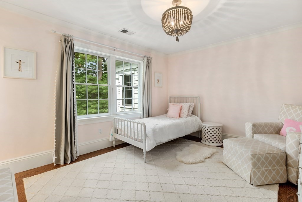 38 Earle Road Wellesley, MA 02481 - Photo 24 of 38