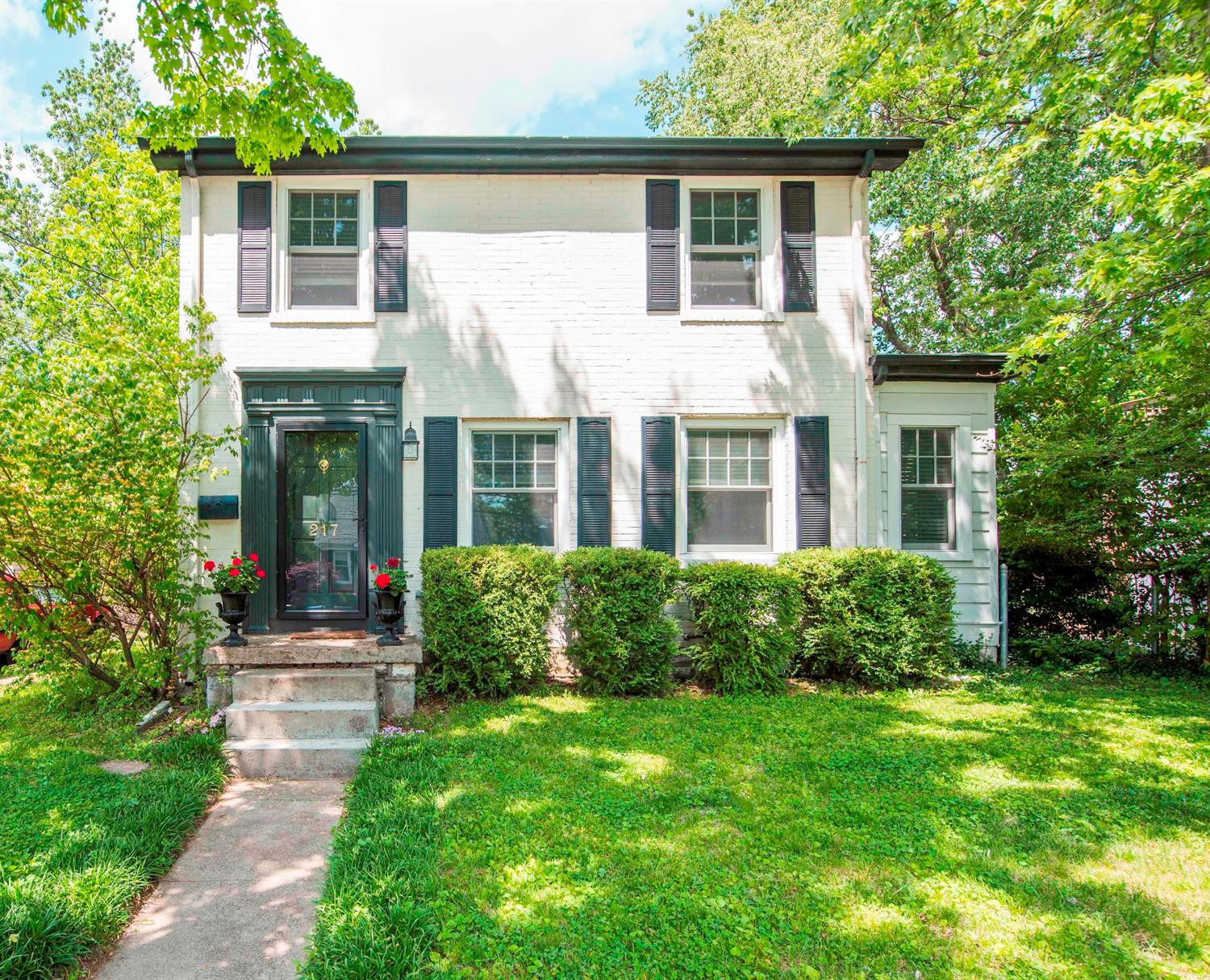 217 Lackawanna Road Lexington, KY 40503 - Photo 1 of 42 Photo 1