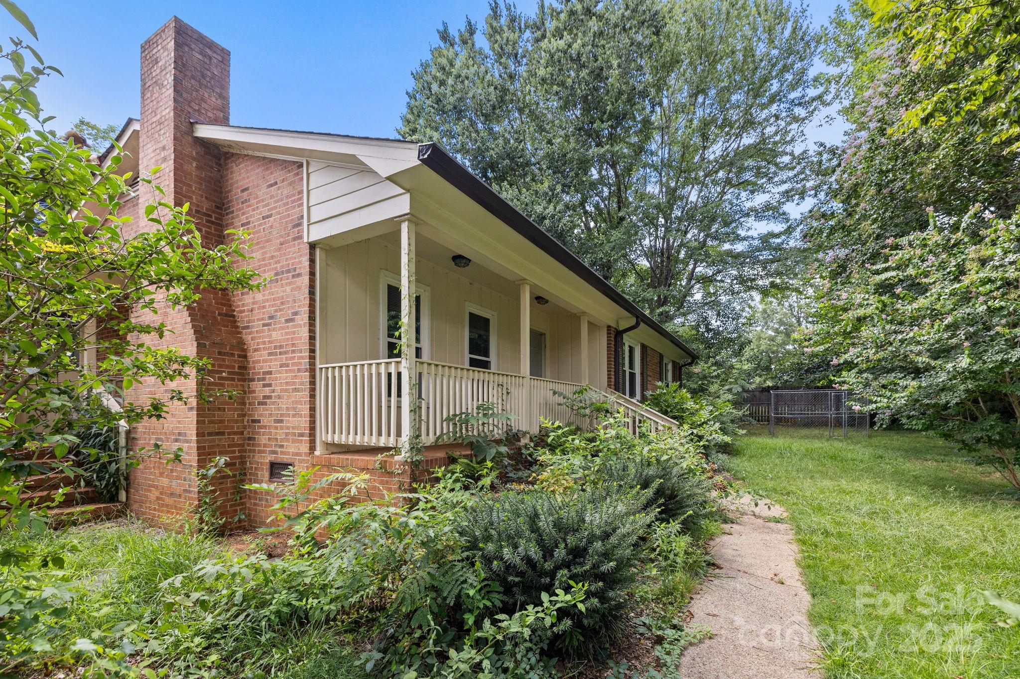 8321 Starnes Randall Road Charlotte, NC 28215 - Photo 24 of 26 Gallery Image 24
