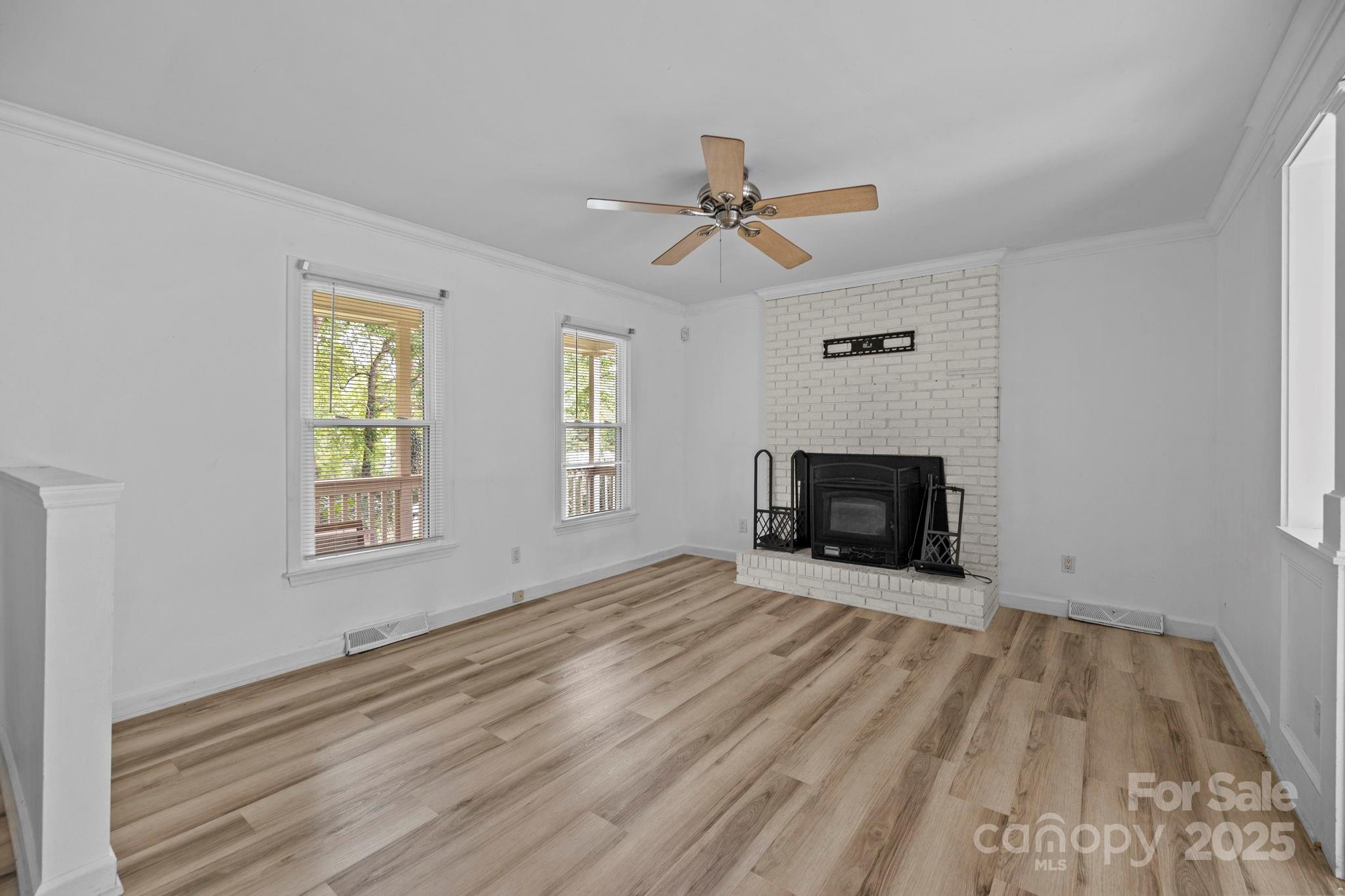 8321 Starnes Randall Road Charlotte, NC 28215 - Photo 4 of 26 Gallery Image 4