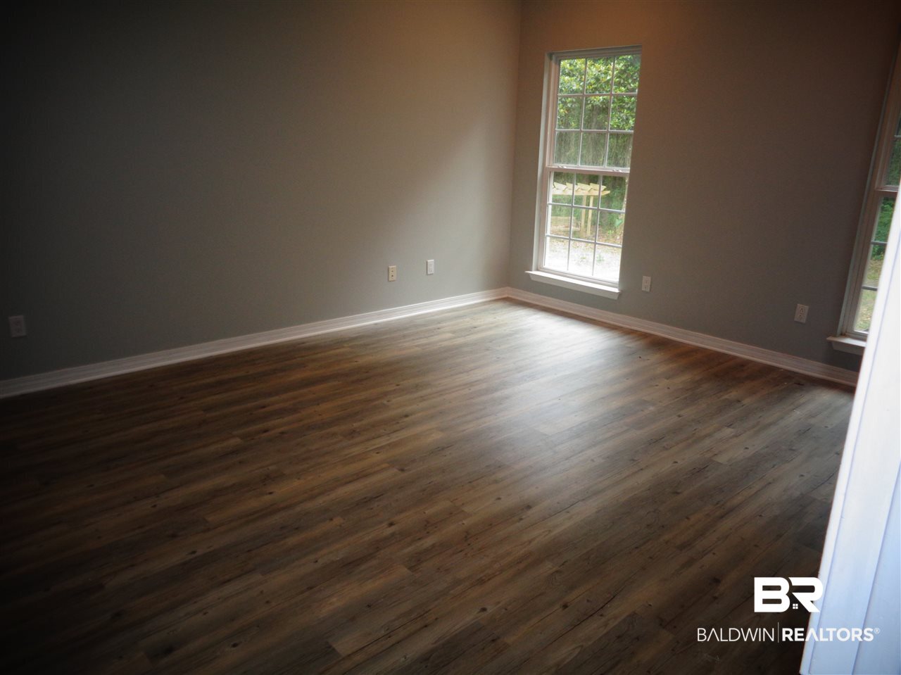 27020 Lake Road Orange Beach, AL 36561 - Photo 11 of 30 Master bedroom 16 x 14. New floor.