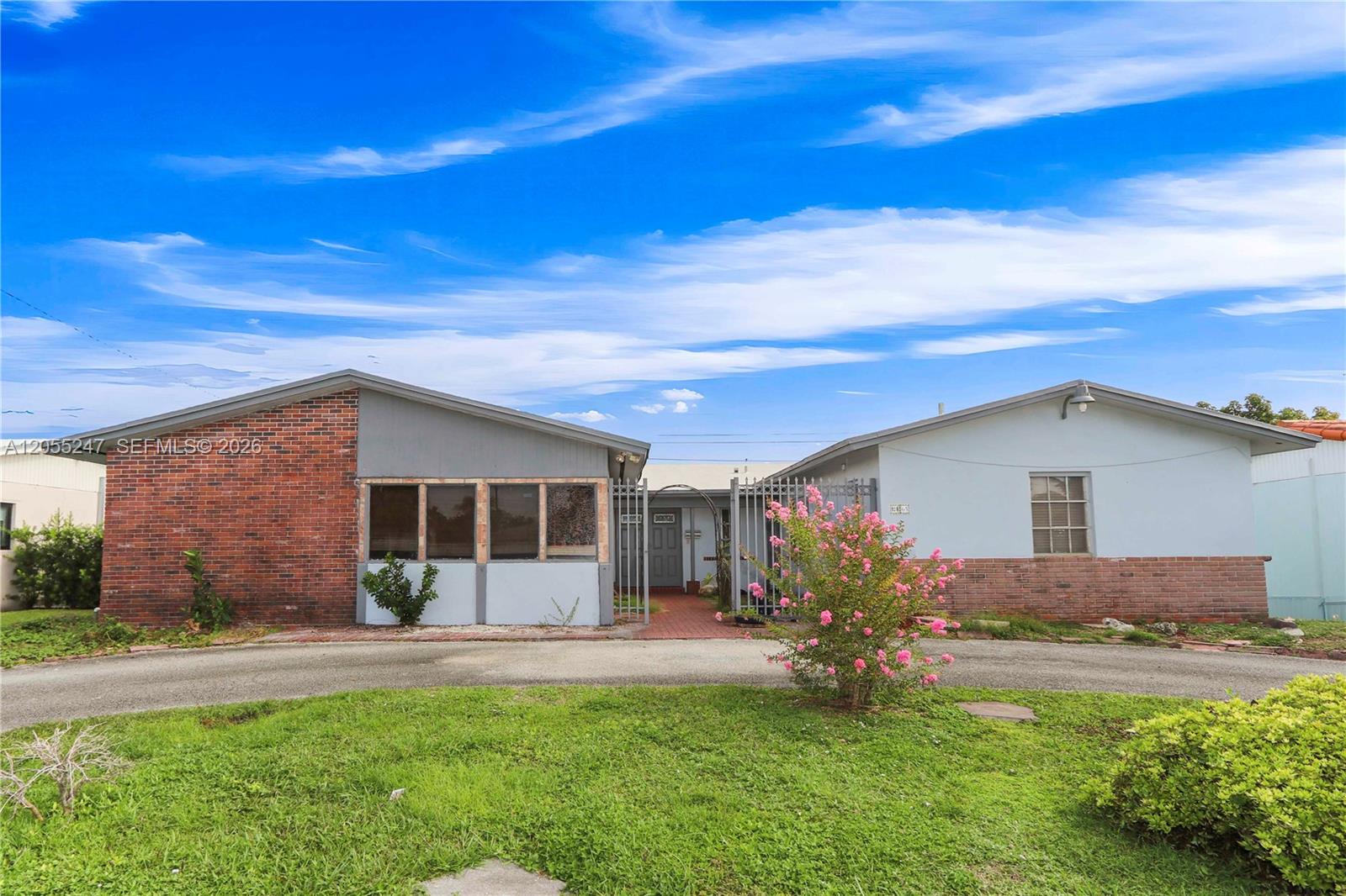 12465 Southwest 33rd Street Miami, FL 33175 - Photo 6 of 29 Gallery Image 6