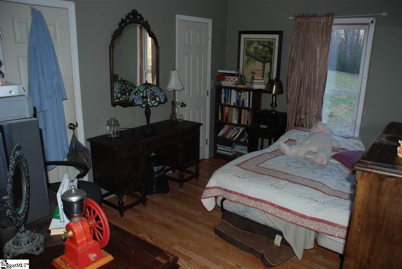 414 Peden Road Fountain Inn, SC 29644 - Photo 11 of 22