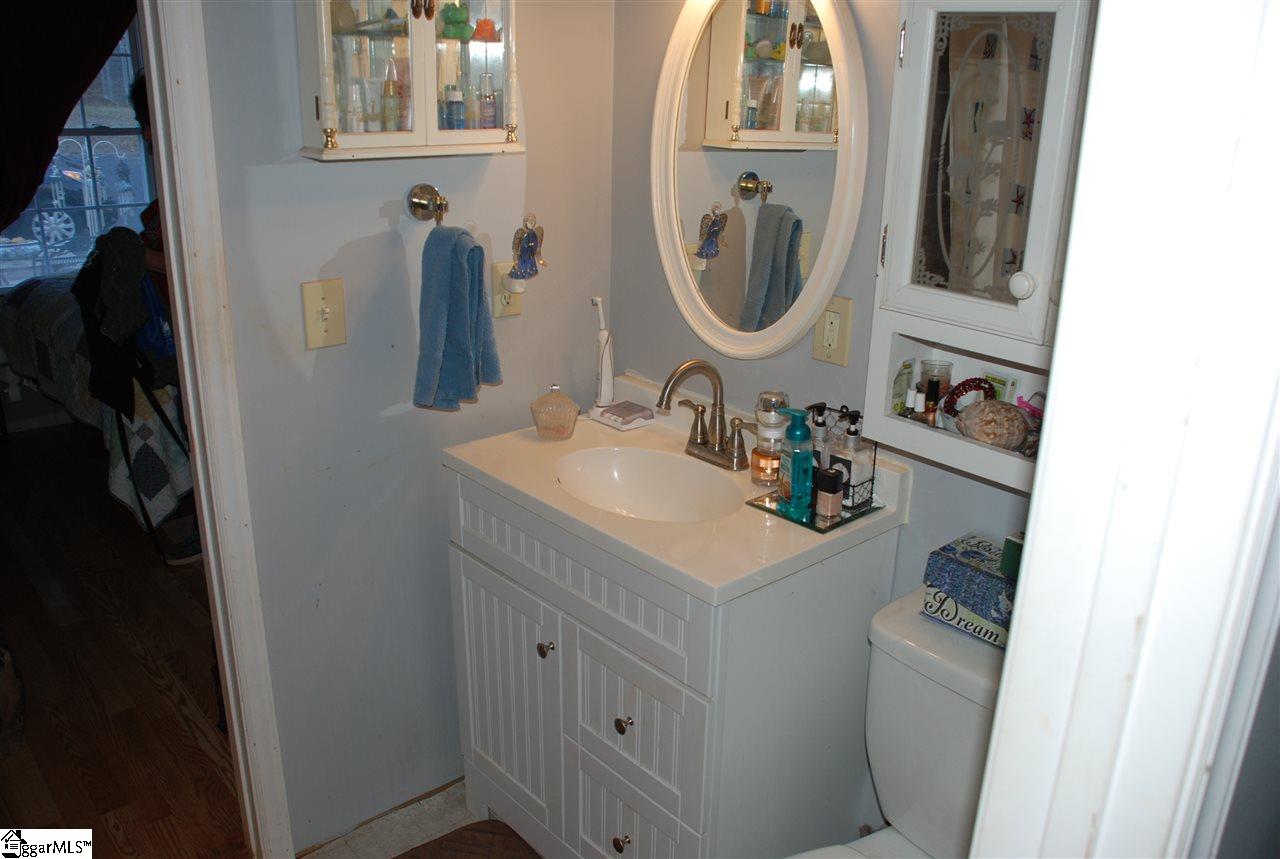 414 Peden Road Fountain Inn, SC 29644 - Photo 14 of 22