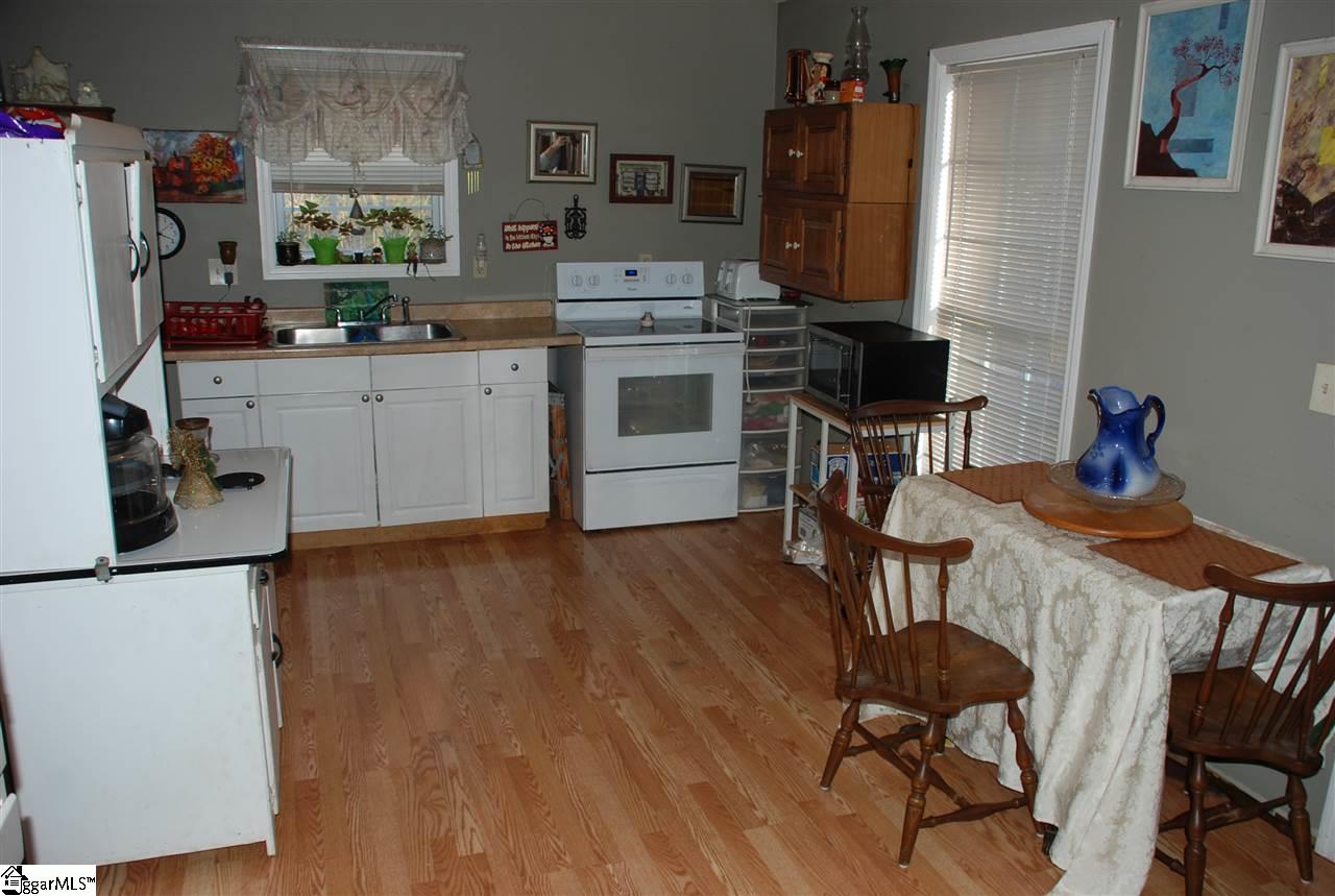 414 Peden Road Fountain Inn, SC 29644 - Photo 8 of 22