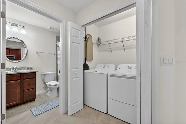 $385,000 | 5720 Palmer Circle, Unit 102, Bradenton, FL 34211