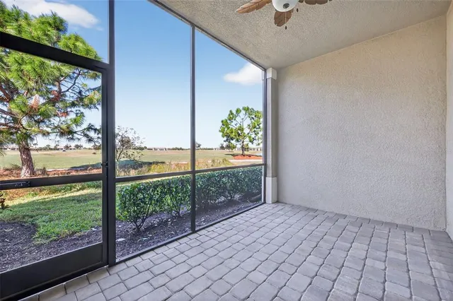 $385,000 | 5720 Palmer Circle, Unit 102, Bradenton, FL 34211