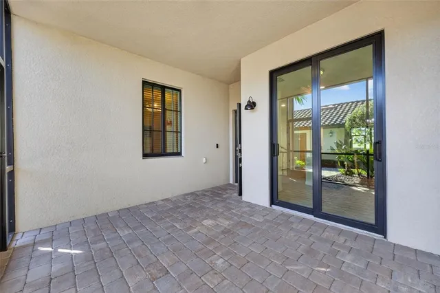 $385,000 | 5720 Palmer Circle, Unit 102, Bradenton, FL 34211