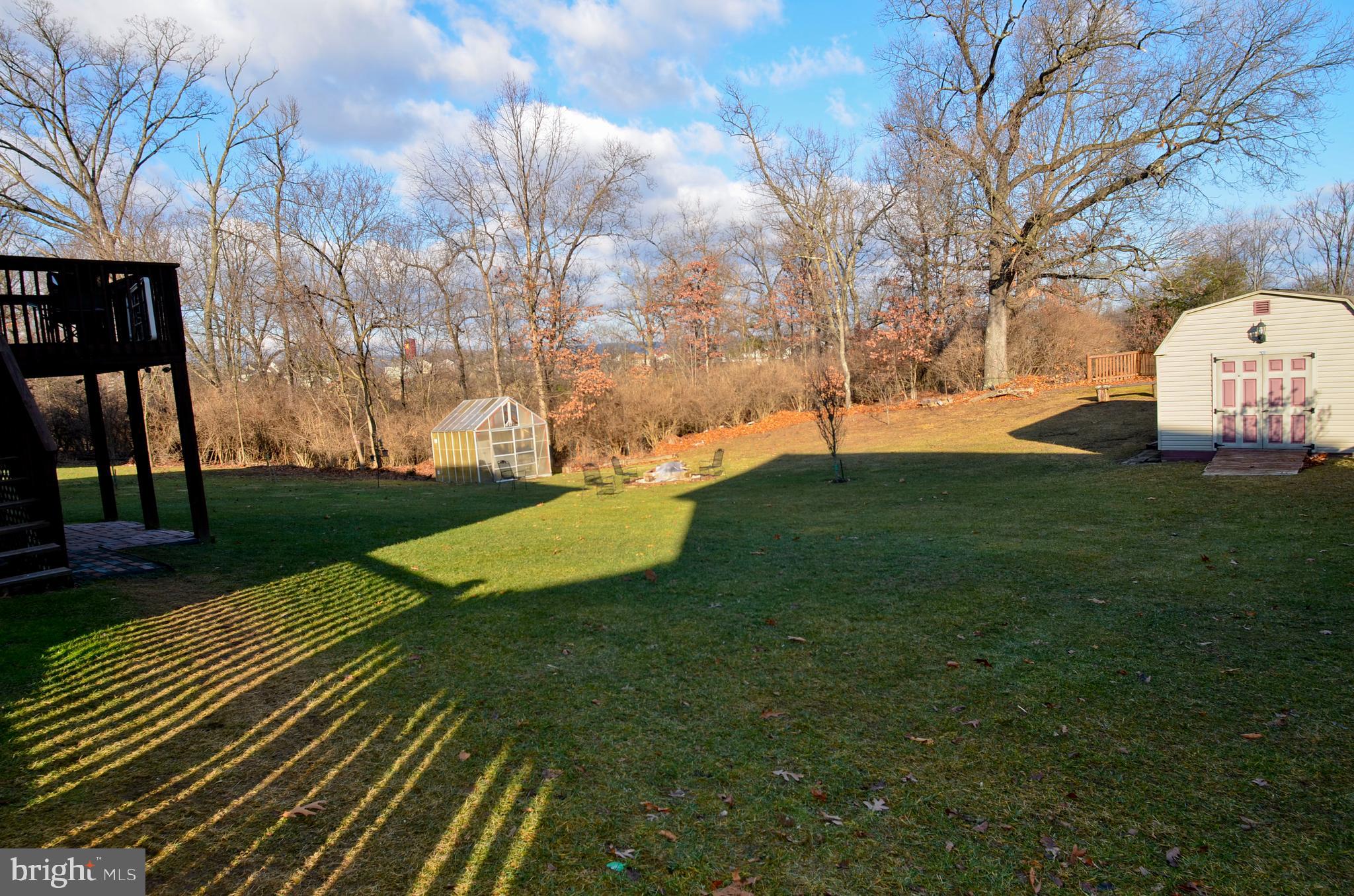 786 Ives Street Martinsburg, WV 25405 - Photo 24 of 31 Yard