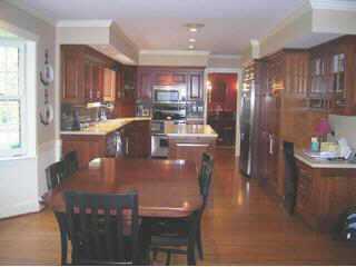 2469 Wenbury Road Columbus, OH 43220 - Photo 5 of 10