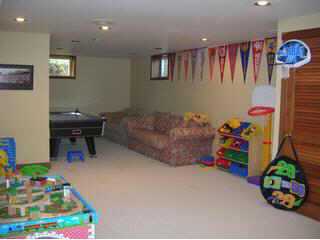 2469 Wenbury Road Columbus, OH 43220 - Photo 9 of 10