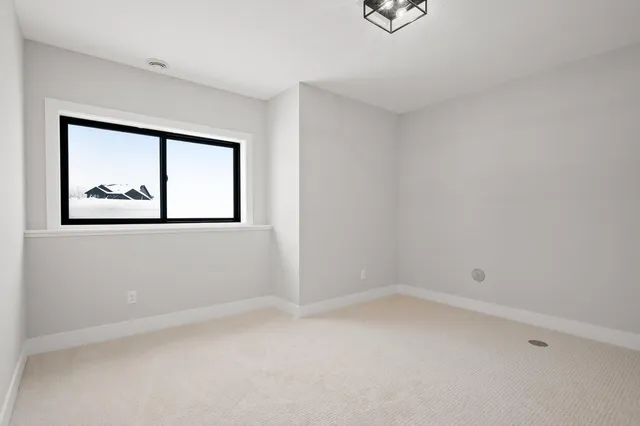 $789,900 | 4927 Parkside Circle, Eagan, MN 55123