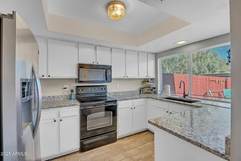 $299,999 | 10100 North 89th Avenue, Unit 66, Peoria, AZ 85345