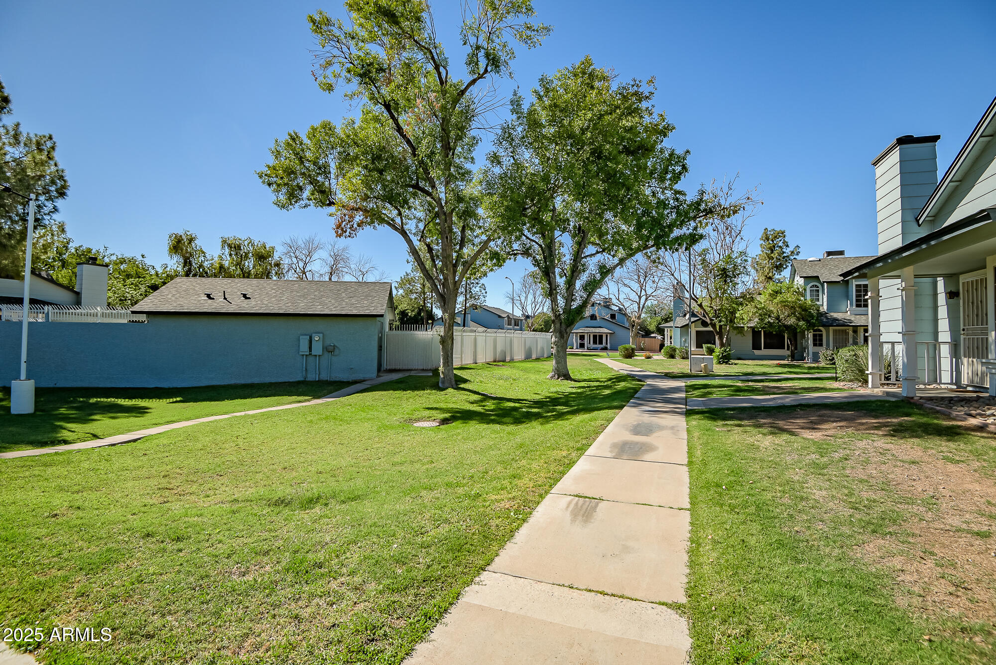 10100 North 89th Avenue, Unit 66 Peoria, AZ 85345 - Photo 27 of 32 Plenty of walk ways