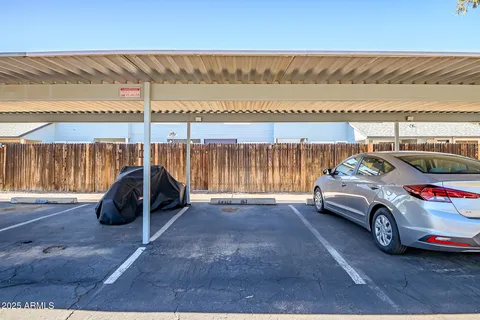 $299,999 | 10100 North 89th Avenue, Unit 66, Peoria, AZ 85345