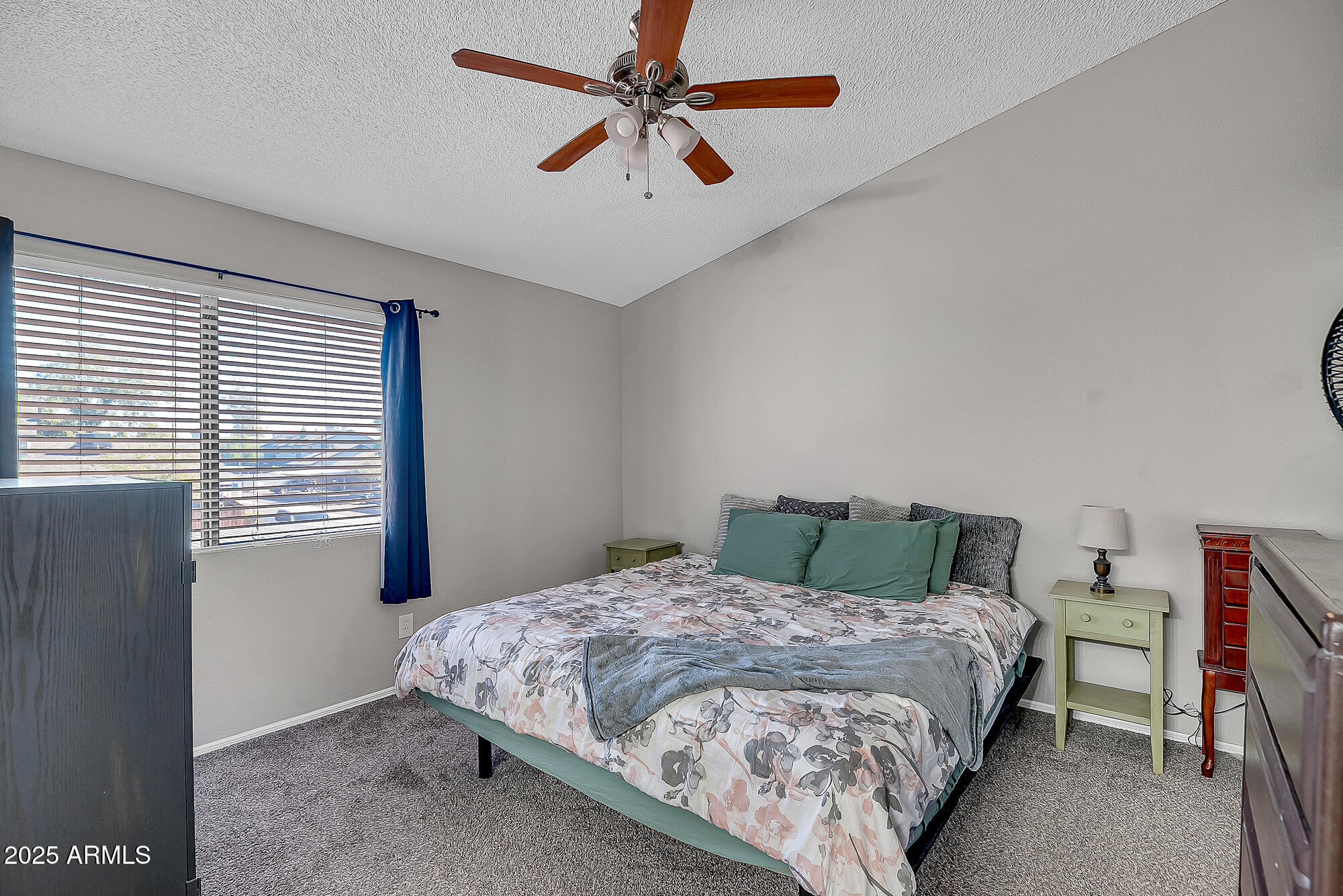 10100 North 89th Avenue, Unit 66 Peoria, AZ 85345 - Photo 7 of 32 Primary Suite