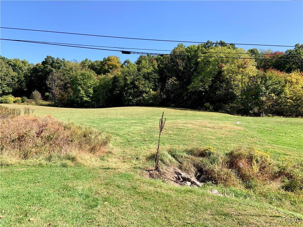 633 Molasses Road Bangor, PA 18013 - Photo 2 of 15 Gallery Image 2