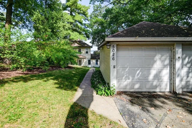 $4,000 | 5026 Lake Mendota Drive, Madison, WI 53705