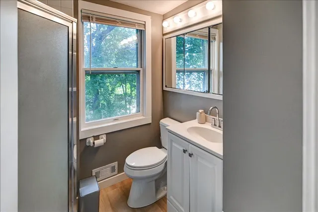 $4,000 | 5026 Lake Mendota Drive, Madison, WI 53705