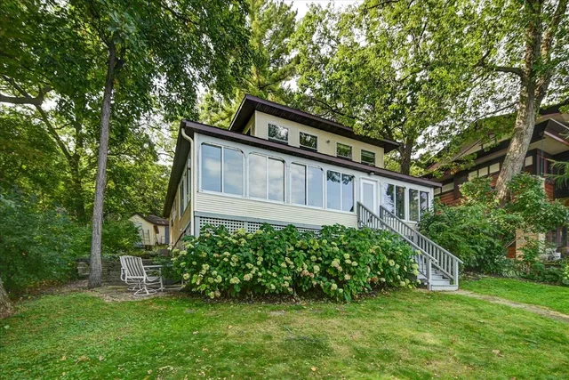 $4,000 | 5026 Lake Mendota Drive, Madison, WI 53705