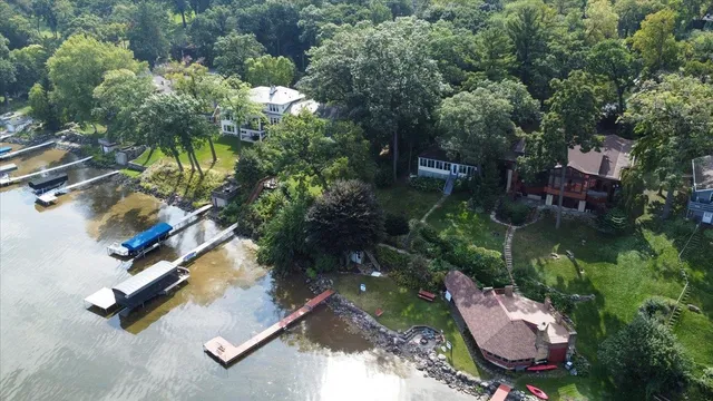 $4,000 | 5026 Lake Mendota Drive, Madison, WI 53705